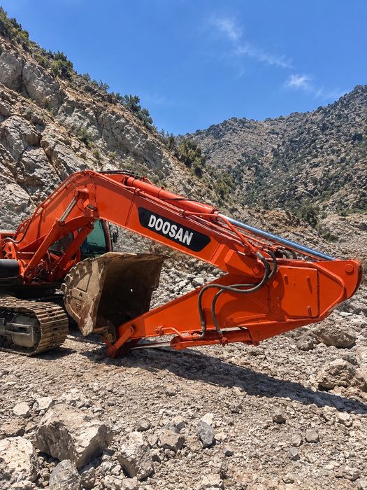 DOOSAN DX300 Sotiladi