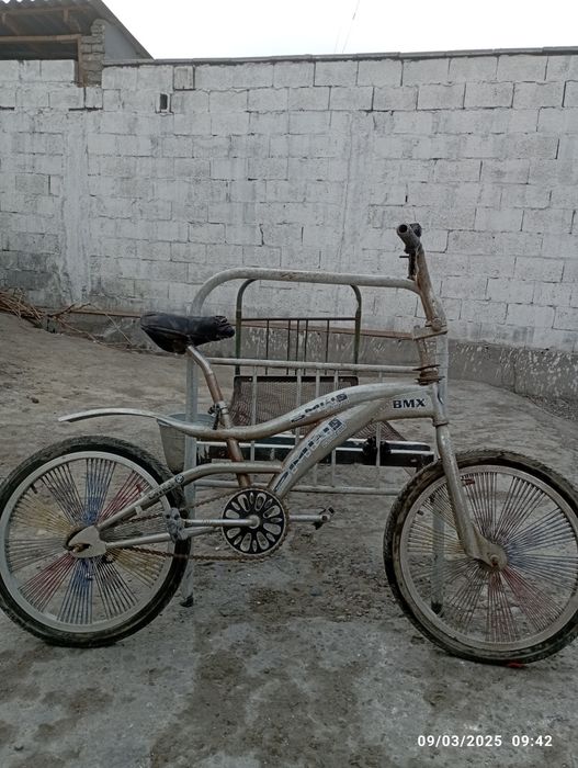 Sotiladi aparati buzuq 50 60 minli ishi bor baloni yaxshi singani yoq