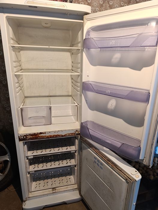 Холодильник буруся