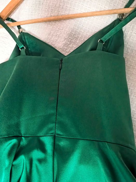 Официална рокля на Луци