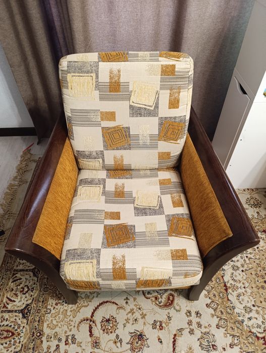 Продам диван и кресло 30000 тг