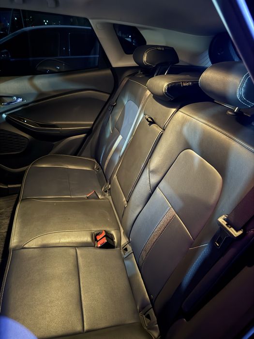 Tracker Premier 2023