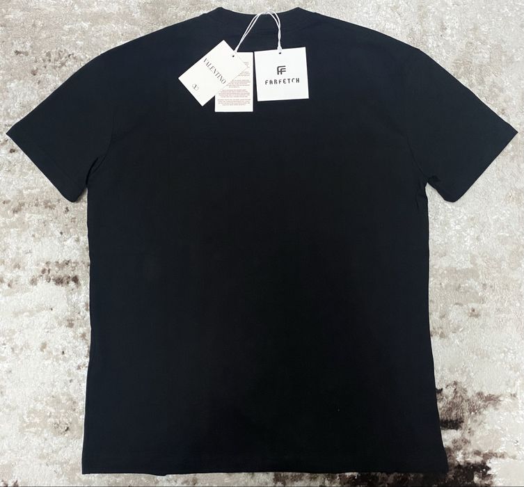 Vand tricou nou de barbati Valentino