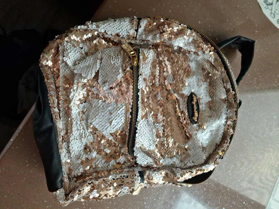 Ghiozdan cu paiete BagtoBag