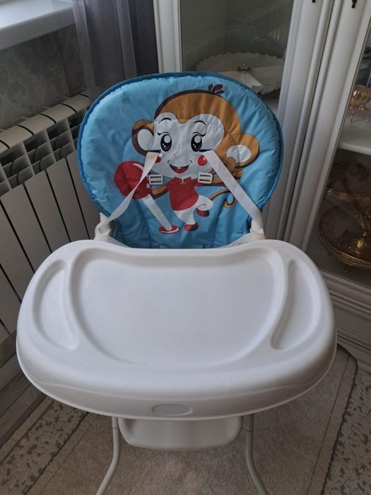 Стол детский для кормления