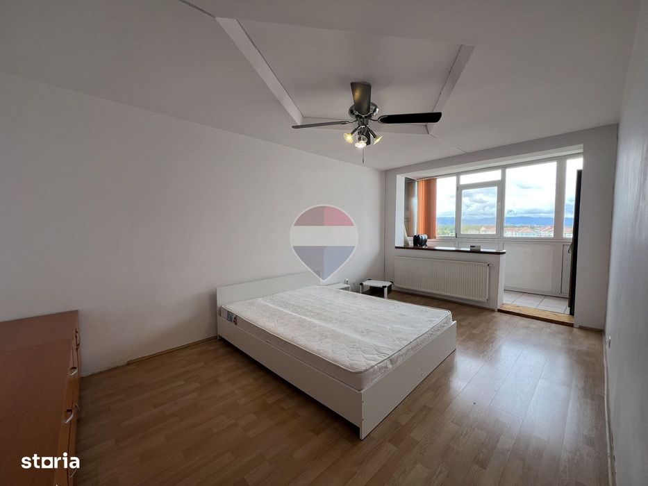 Apartament spațios 3 camere, 2 băi - Ciresica