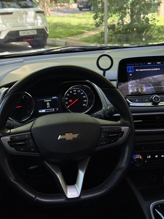 tracker 2 premier 2022