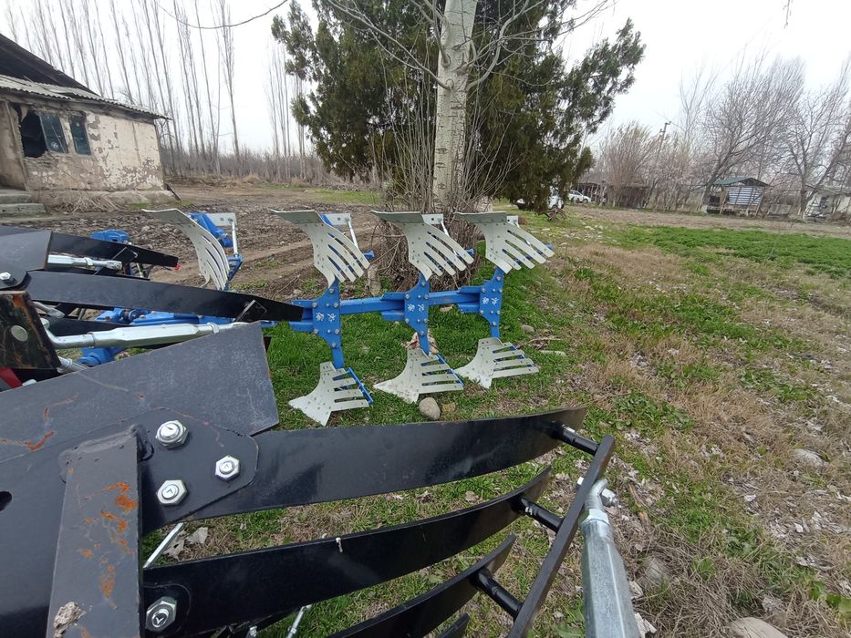 Айланма плуг сотилади