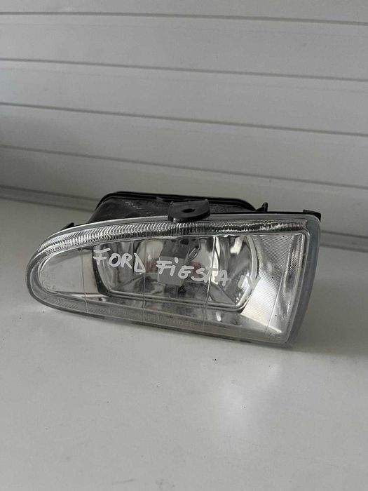 Proiector ceata ford fiesta 2000 2002 dreapta nou
