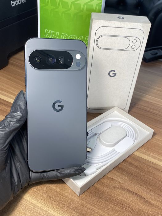 Google Pixel 10 Pro XL • 256 GB • Black