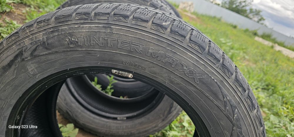 Продается покрышка всесезонка р16 215×60