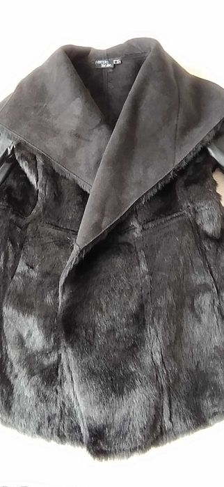 Елегантно палто от еко кожа