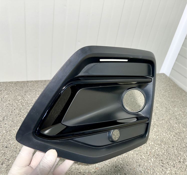 Grila stanga bara fata AUDI Q5 FY Facelift S-Line ACC