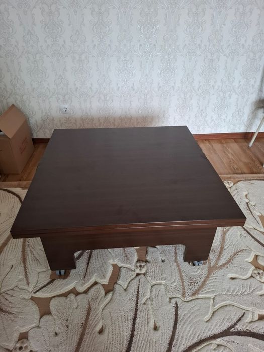 Стол трансформер на колёсиках