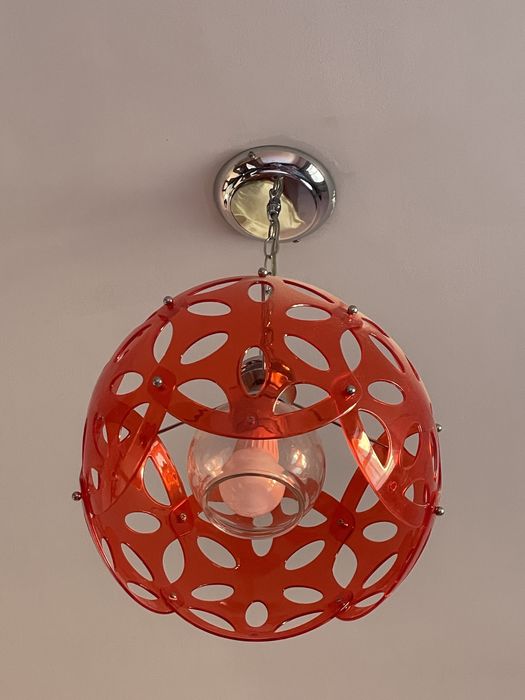 Люстра для спальни или детской