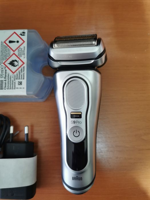 Aparat de ras Braun Series 9 Pro Nou