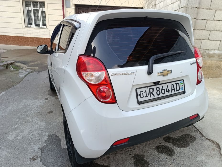 Spark sotiladi yoki õzini puliga 1 yilga bõlib tõlashga