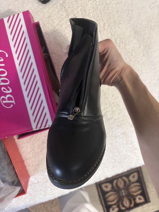 Обувь женская почти новая сапоги и босоножки