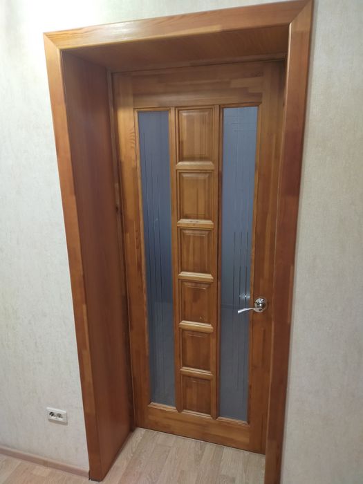 Продам двери деревянные