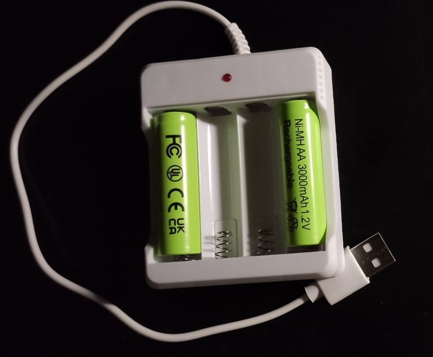 Мышь БЕСПРОВОДНАЯ. Аккумуляторные батарейки и зарядка в подарок