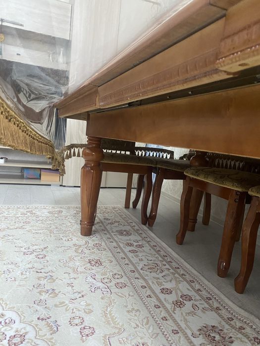 Продам стол деревянный, раздвижной.