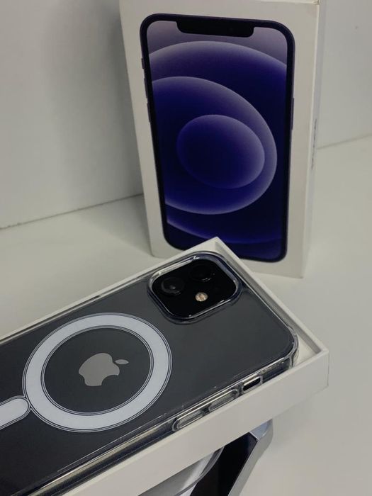 Айфон 12 продам срочно