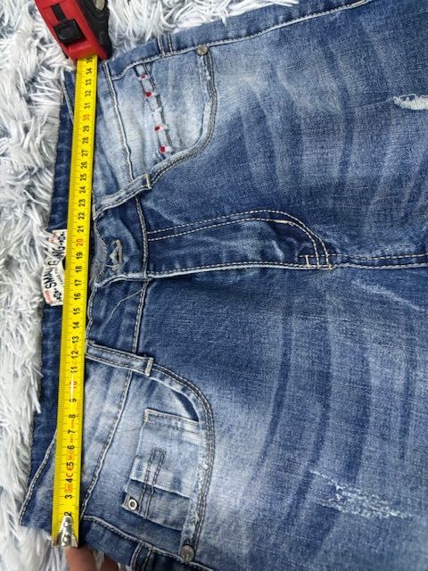 Детско яке,пролет/есен.-25лв.И Детски дънки.цена-15лв.