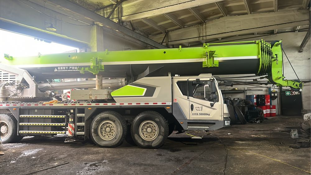 Автокран 50-100 тонн