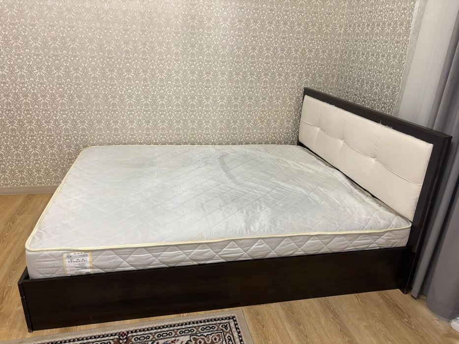 Кровать двуспальный