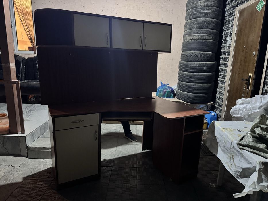 Компьютерный  стол