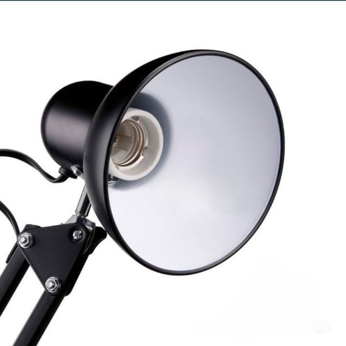 Настольная лампа