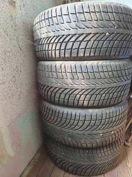 Продавам зимни гуми Мишелин