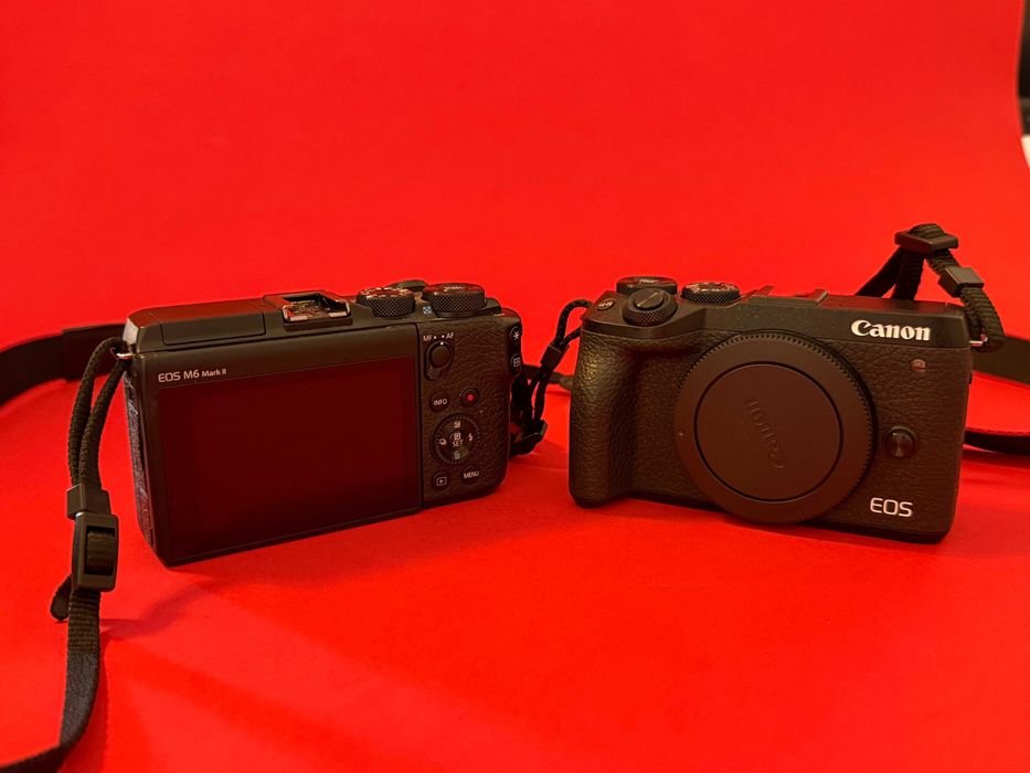 Canon EOS M6 Mark II - 2 buc