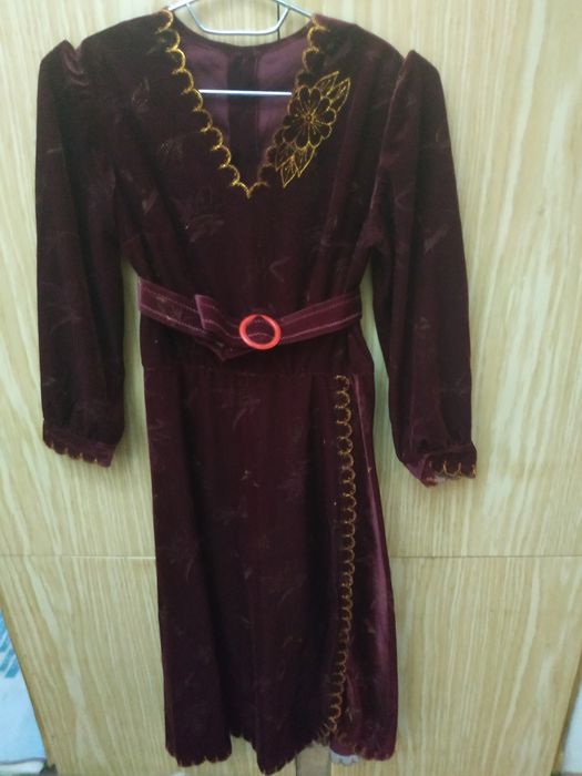 Корейский вильюр кўйлак.разм.44.