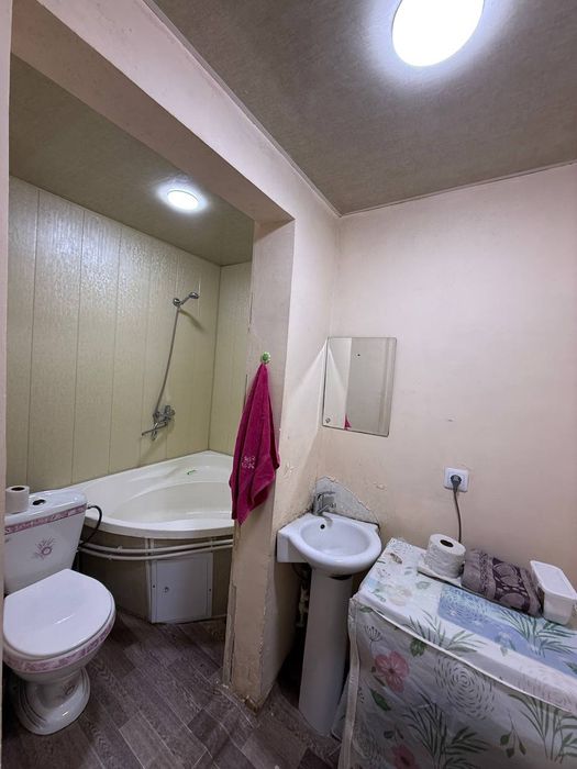 Uy sotiladi yaxshi narxda