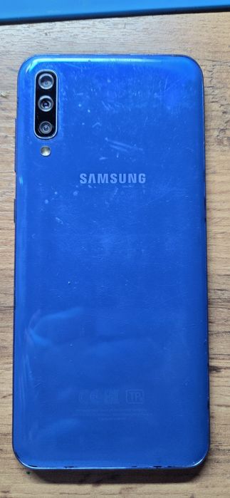 Продам samsung a50 64gb