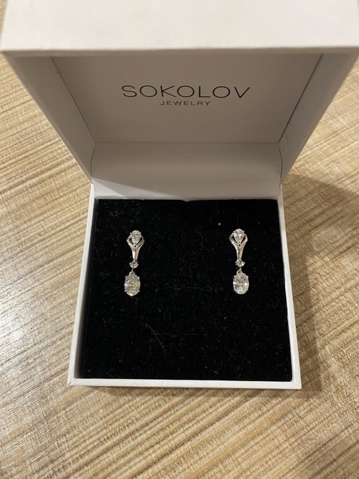 Продам серебрянные серьги
