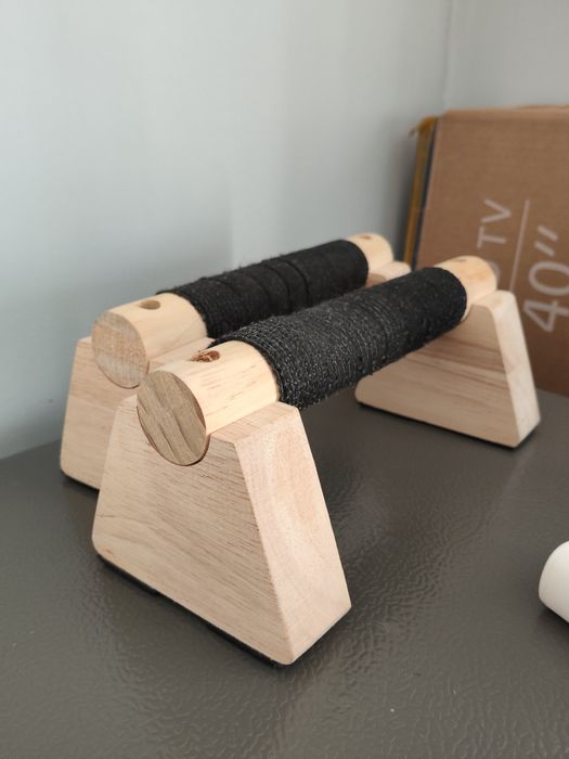 Паралетсы или упор для отжимание