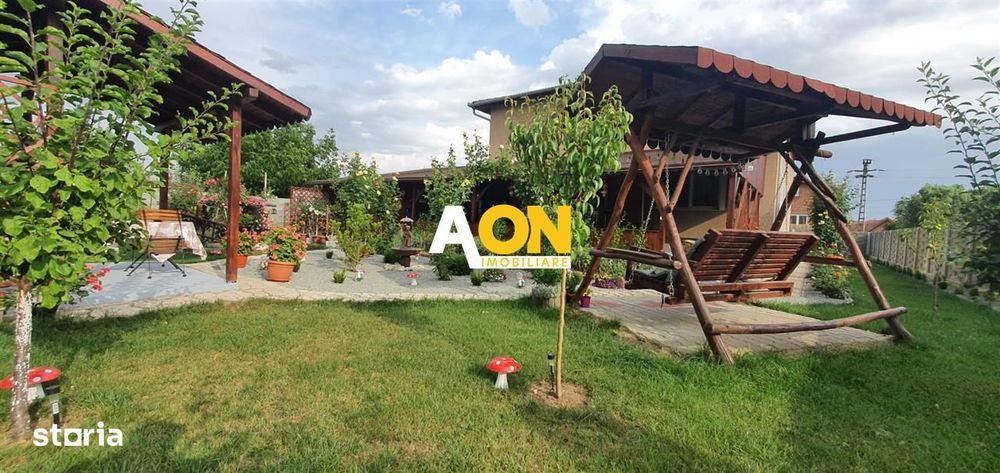 Casa 10 camere, 1000 mp teren, la asfalt, Barabant