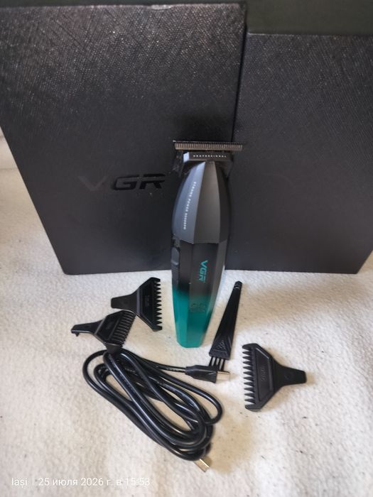Aparat de tuns profesional VGR V-906