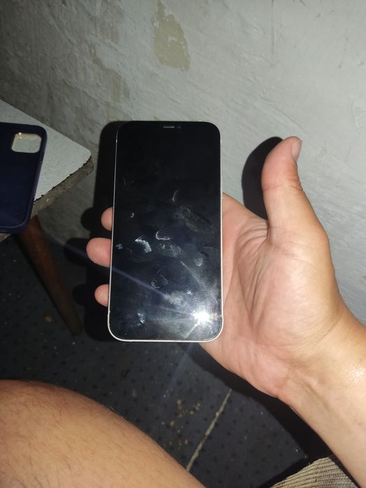 iPhone 12 white 128