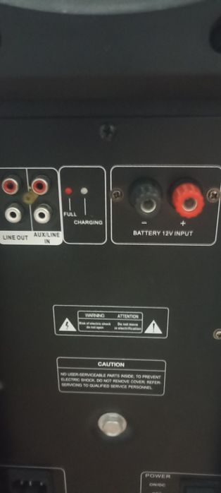 Boxă Azusa in stare perfectă de funcționare