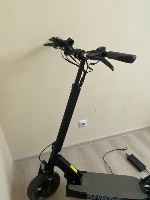 ПРОДАМ! электро самакат KUGGO M4PRO КАСТОМ