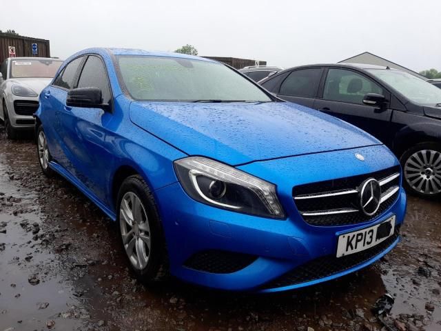 Dezmembrez Mercedes-Benz A-Class W176
