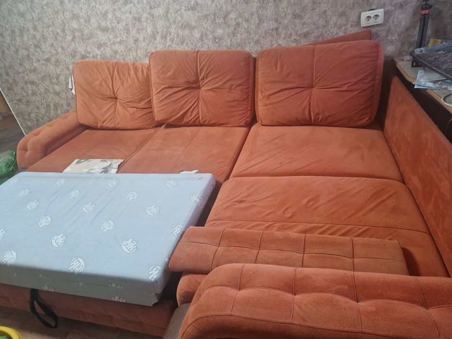 Диван б/у в хорошем состоянии