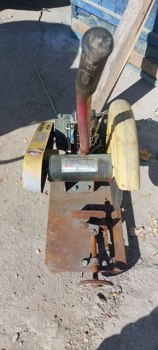 Отрезной станок P.I.T.