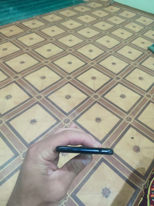 Redmi 5 telefoni kelishilgan narxda