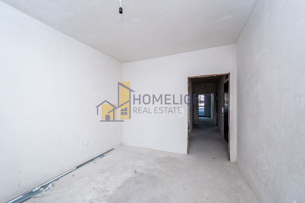 Продава се Тристаен апартамент в София, Банишора - 117 кв.м за 2009 €/кв.м - Снимка #5