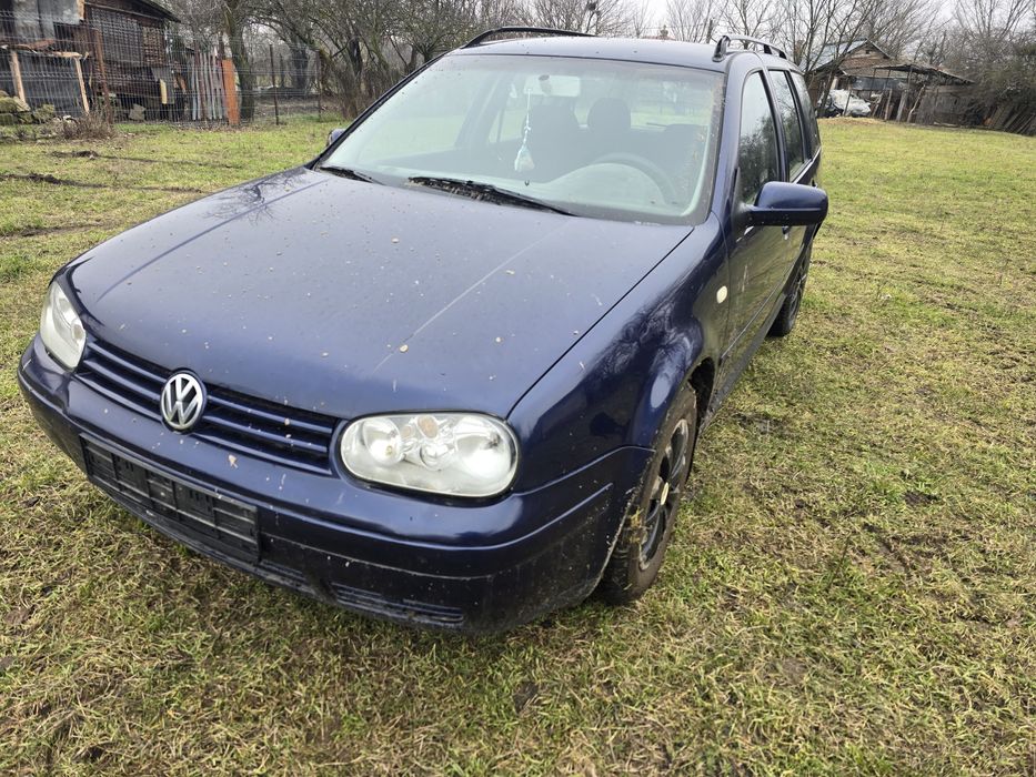 Dezmembrez Golf 4 1.6 SR