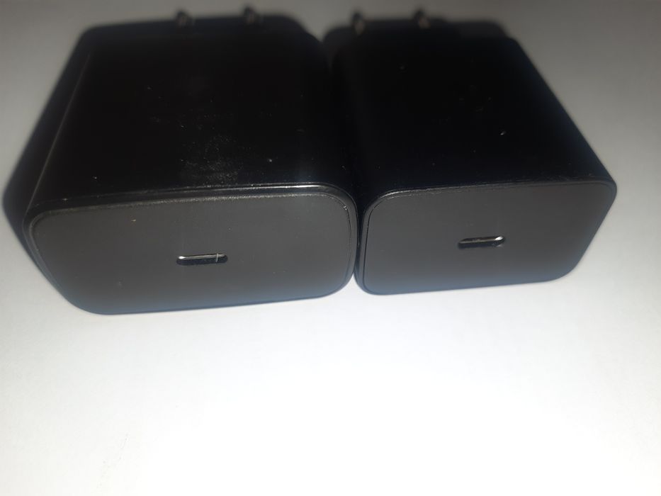 Оригинални нови адаптери за Samsung и iPhone лот